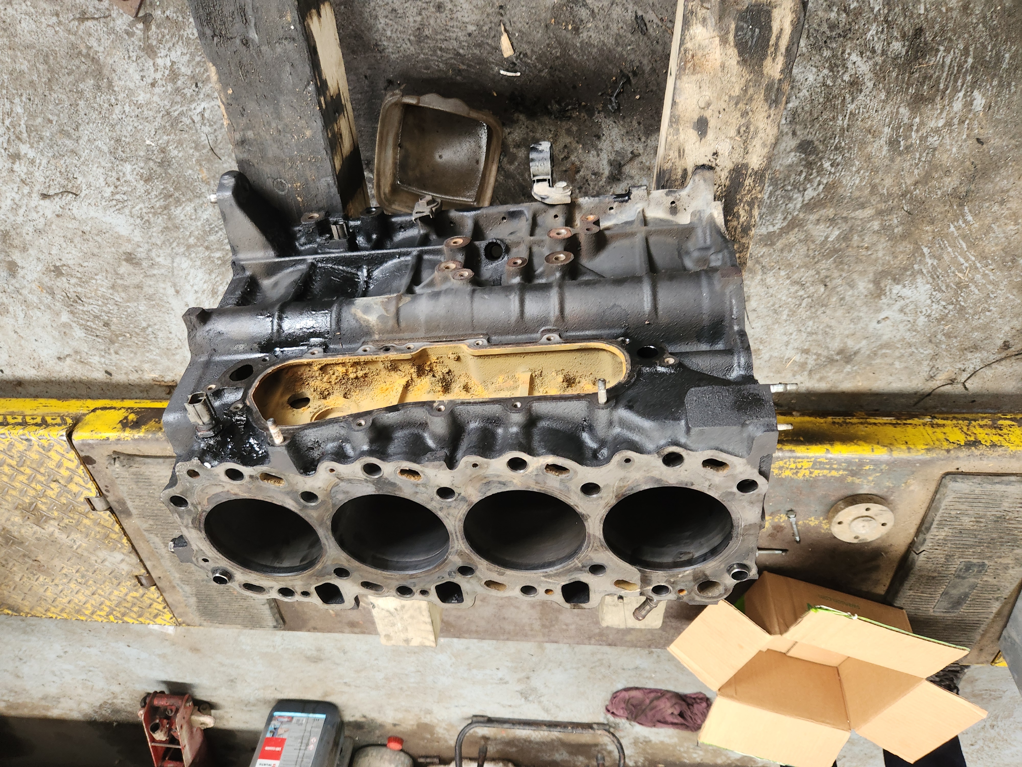 bottom block 